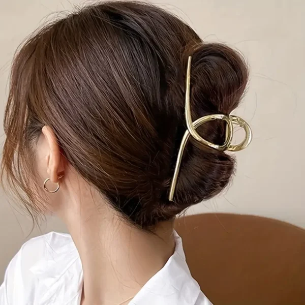 Elegant Retro Golden-Tone Metal Hair Claw Clip - Image 3