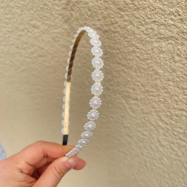Elegant Floral Imitation Bead Headband for Women - Image 4